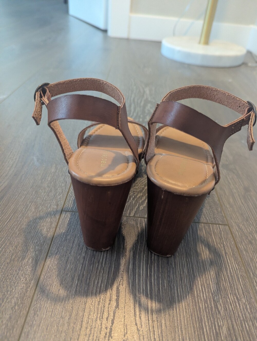 Tan Heels - Picture 5 of 8